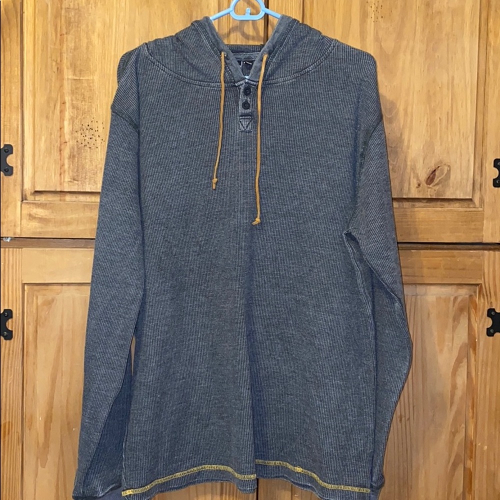 Hooded shirt